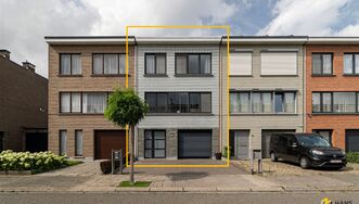 Bel-etage te koop in HOEVENEN