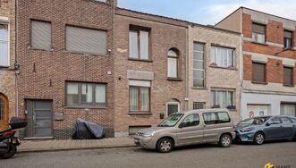 Eengezins woning te koop in DEURNE