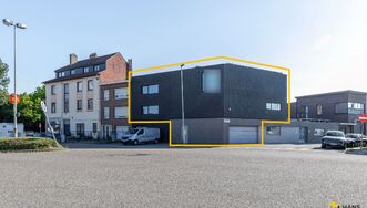 Gebouw (burelen) te koop in DEURNE