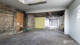 Handelsruimte te koop in BERCHEM