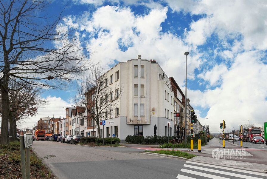 Appartement te koop in DEURNE