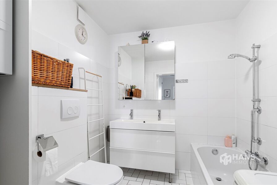 Appartement te koop in DEURNE