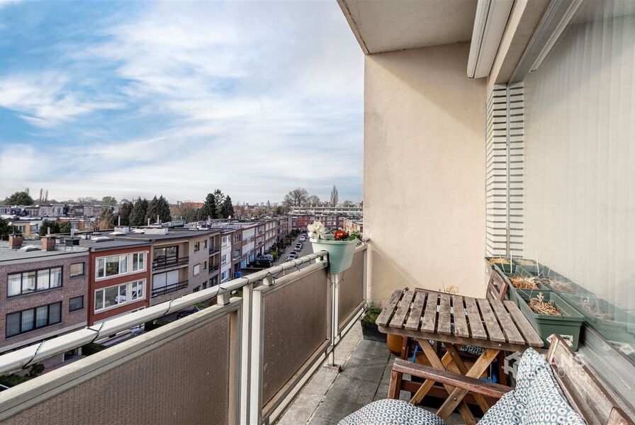 Appartement te koop in DEURNE
