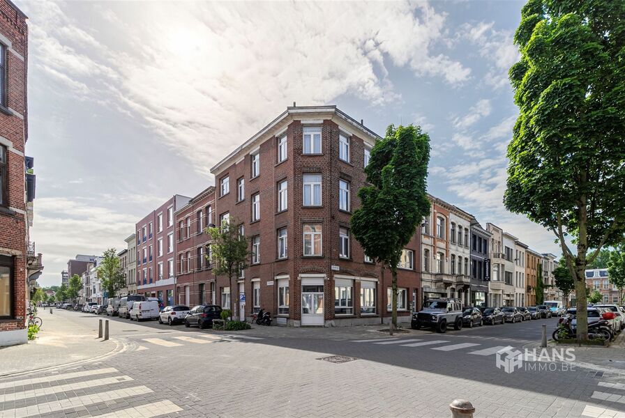 Appartement te koop in DEURNE