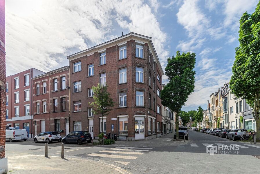 Appartement te koop in DEURNE