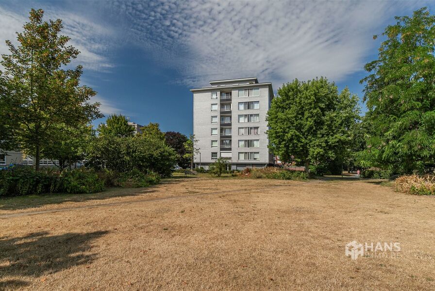 Appartement te koop in DEURNE