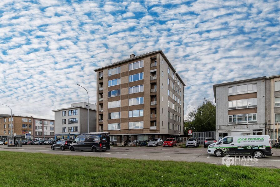 Appartement te koop in DEURNE