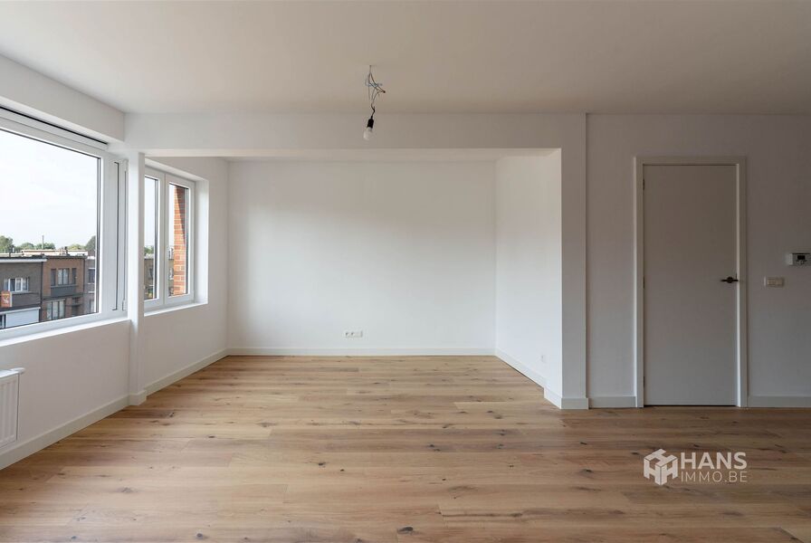 Appartement te koop in DEURNE