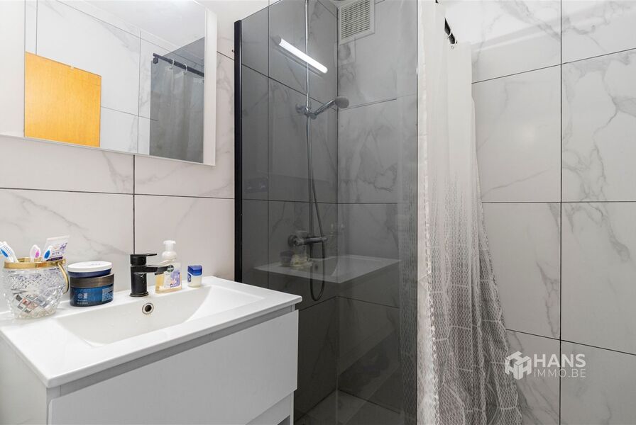 Appartement te koop in DEURNE