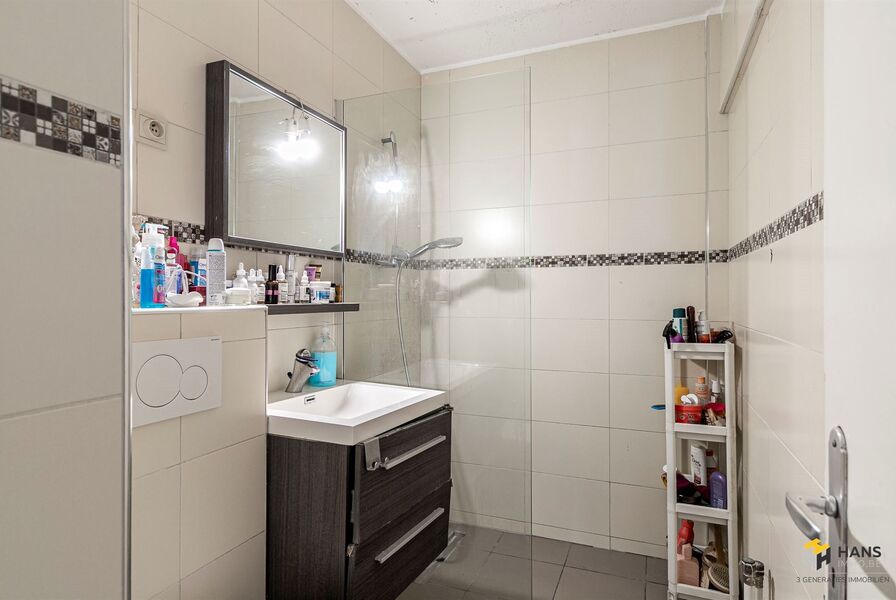 Appartement te koop in DEURNE