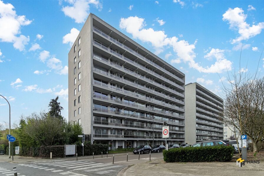 Appartement te koop in DEURNE