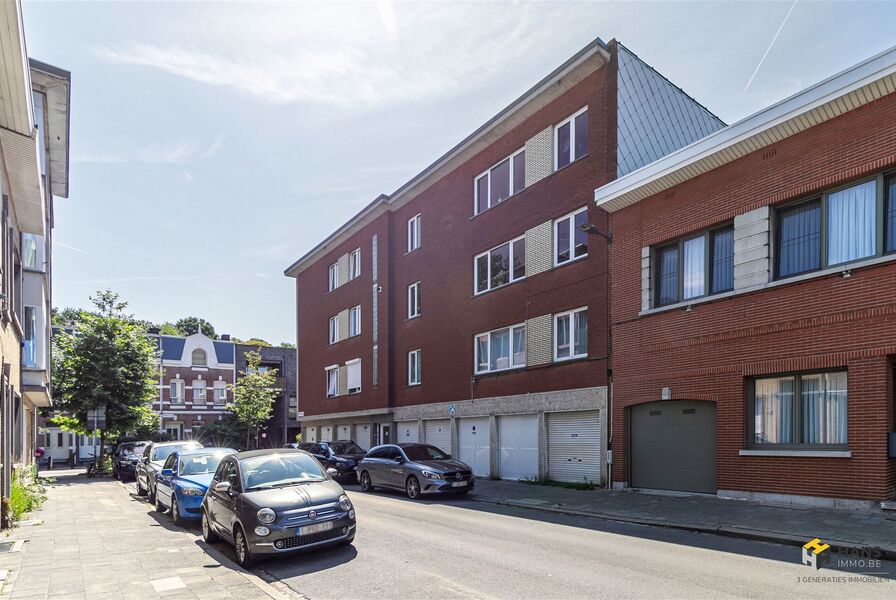 Appartement te koop in DEURNE