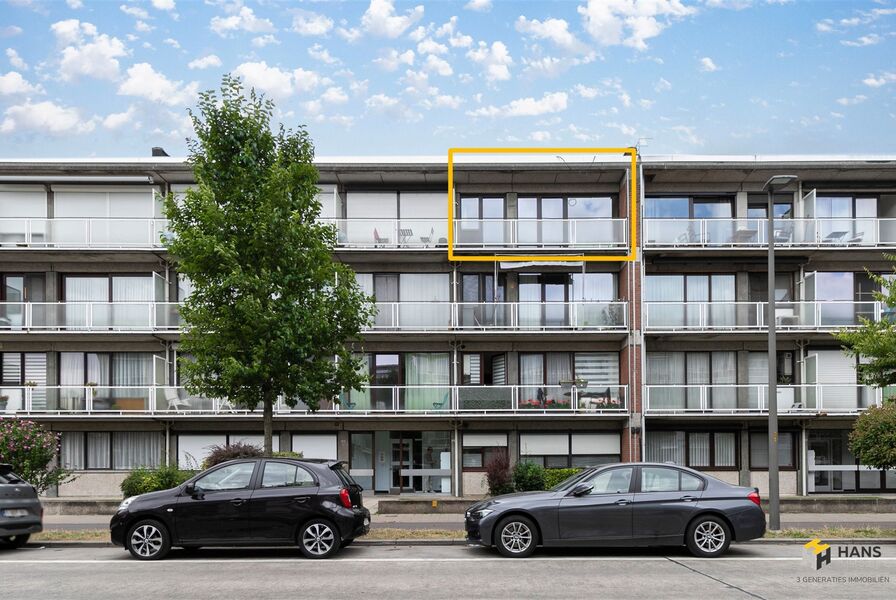 Appartement te koop in DEURNE