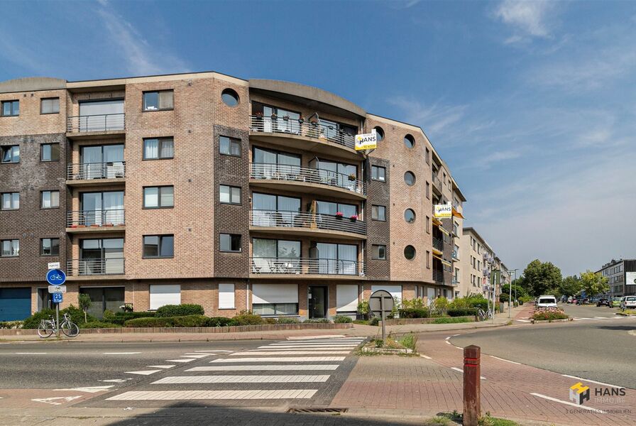 Appartement te koop in DEURNE