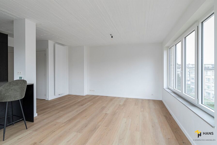 Appartement te koop in DEURNE