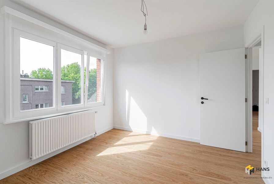 Appartement te koop in DEURNE