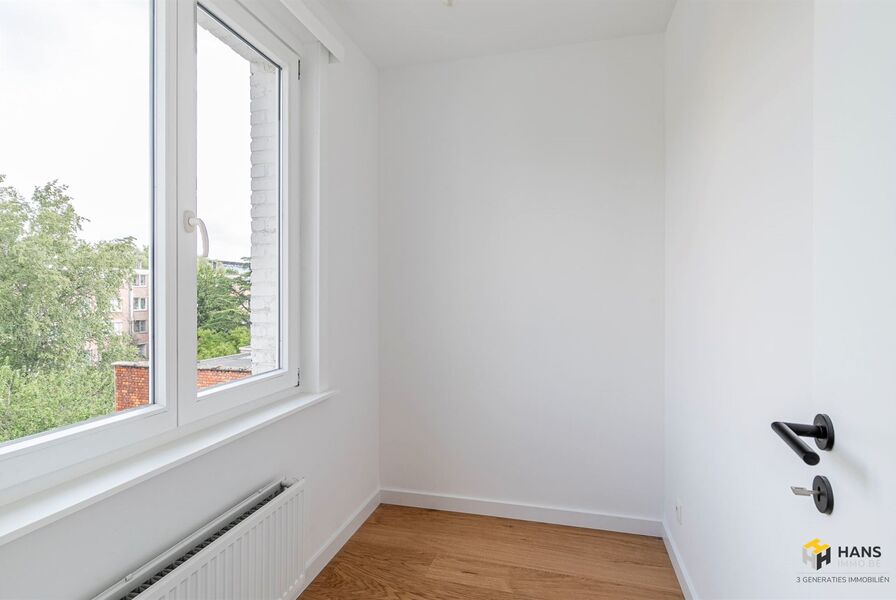 Appartement te koop in DEURNE