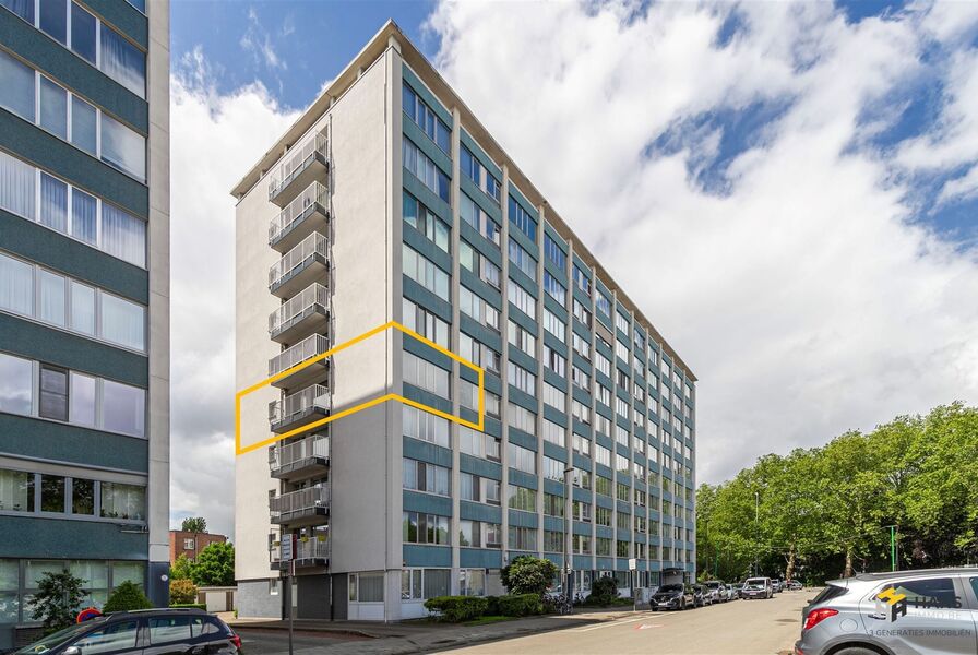 Appartement te koop in DEURNE