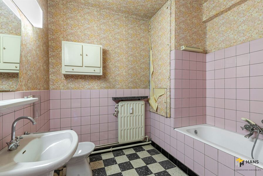 Appartement te koop in DEURNE