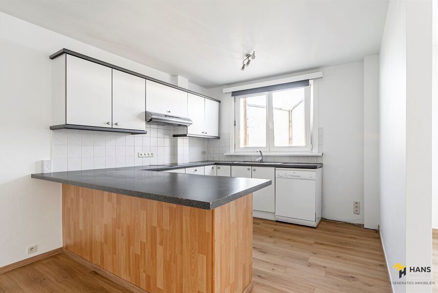 Appartement te koop in DEURNE