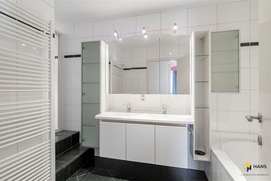 Appartement te koop in DEURNE