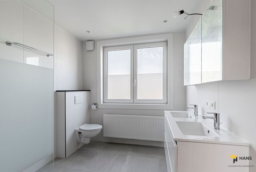 Woning te koop in HOEVENEN