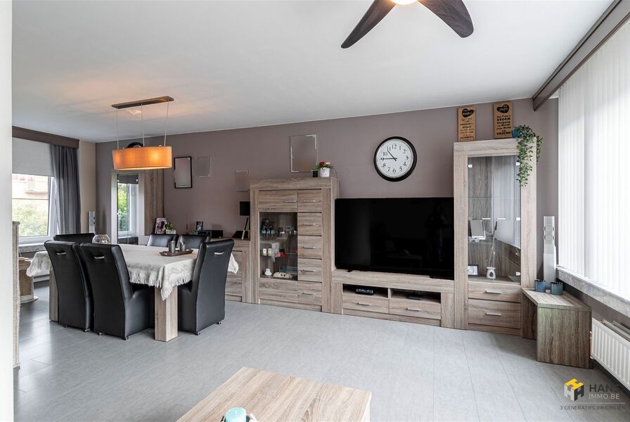 Bel-etage te koop in HOEVENEN