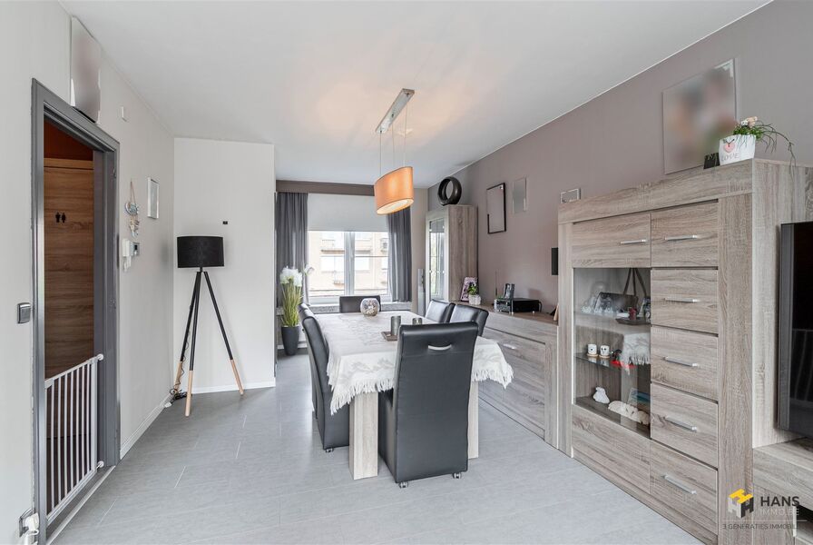 Bel-etage te koop in HOEVENEN
