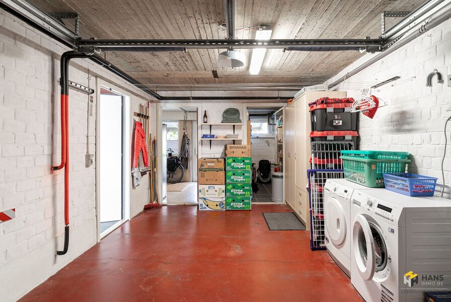 Bel-etage te koop in HOEVENEN