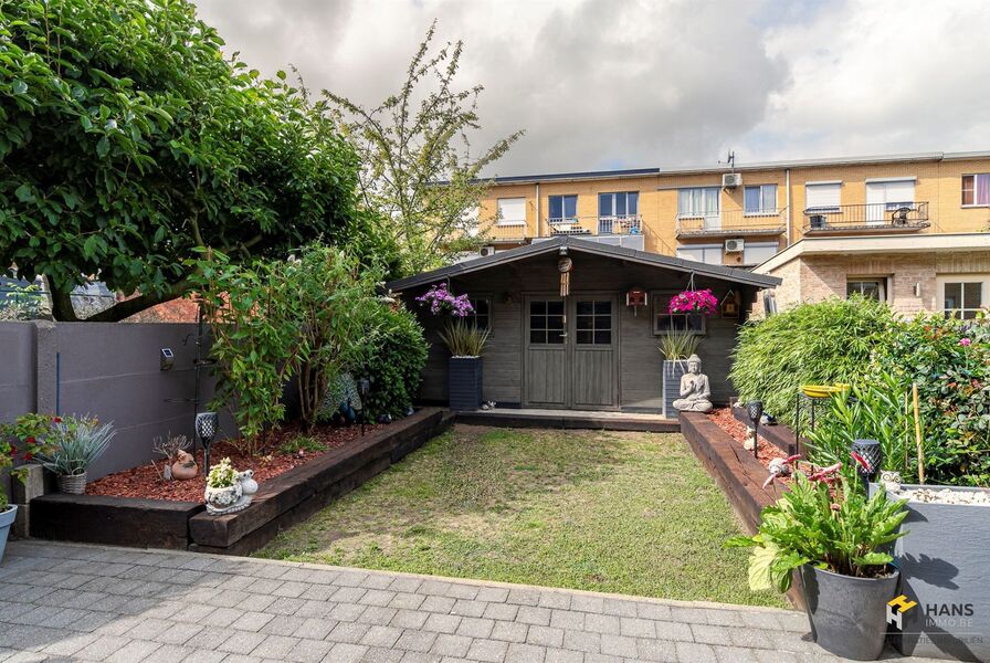 Bel-etage te koop in HOEVENEN