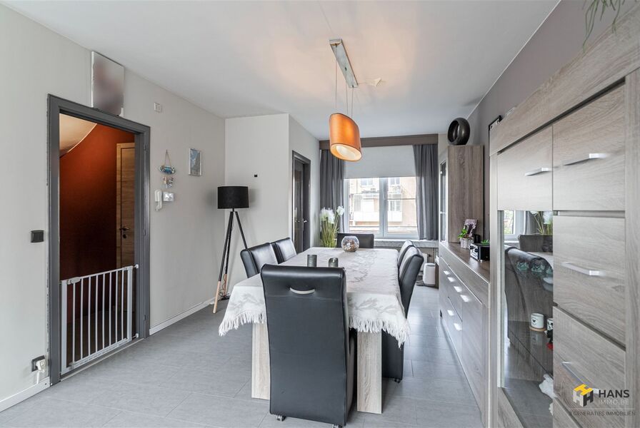 Bel-etage te koop in HOEVENEN