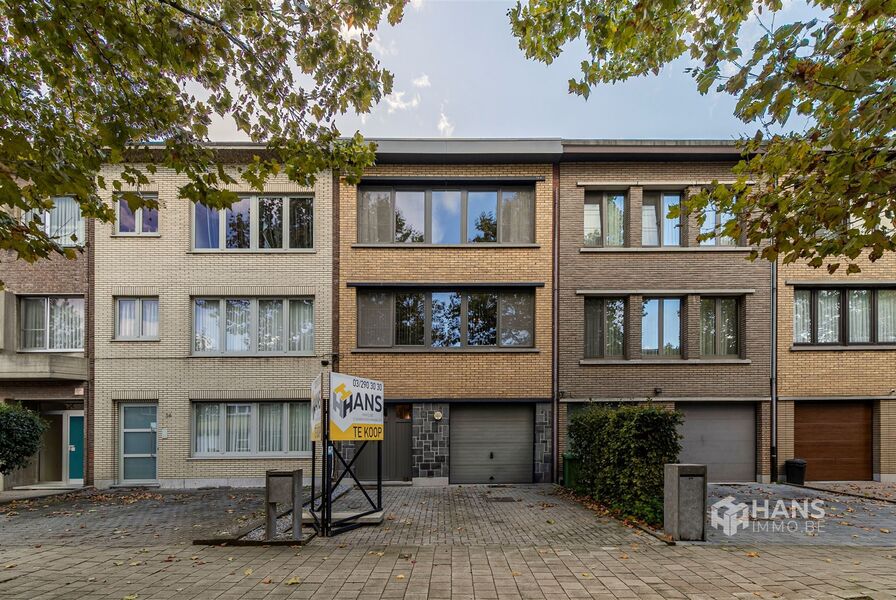 Bel-etage te koop in MERKSEM