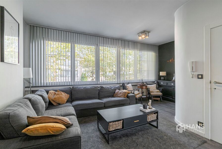 Bel-etage te koop in MERKSEM