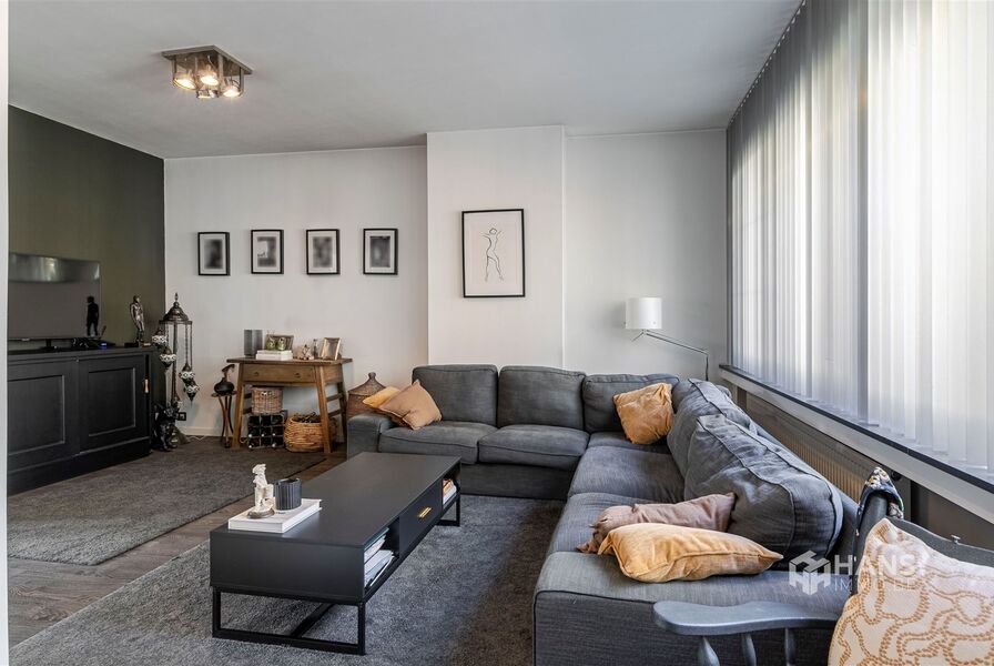 Bel-etage te koop in MERKSEM