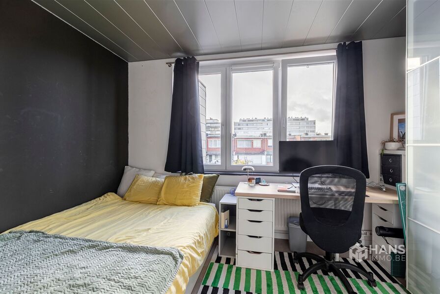 Bel-etage te koop in MERKSEM