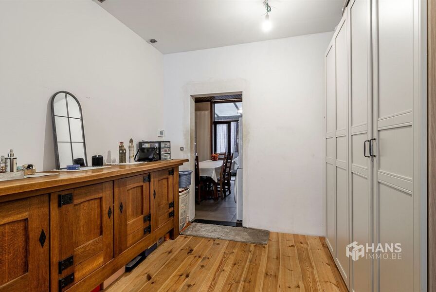 Bel-etage te koop in MORTSEL