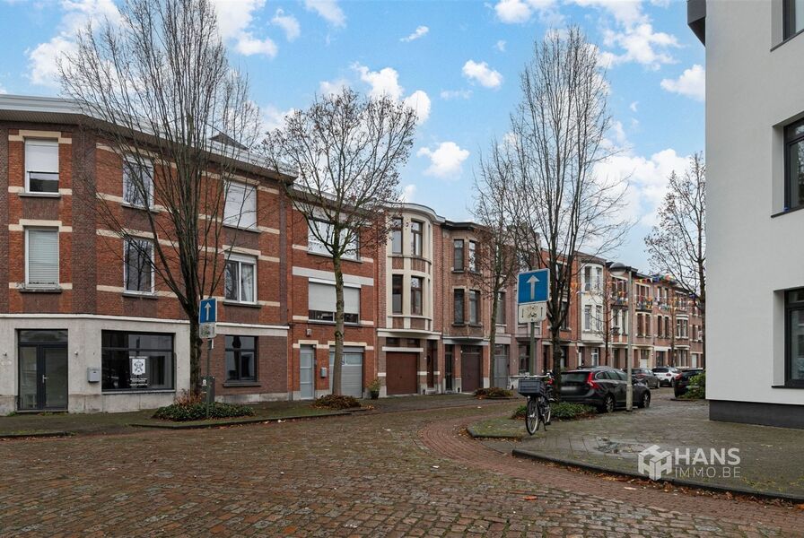 Bel-etage te koop in MORTSEL