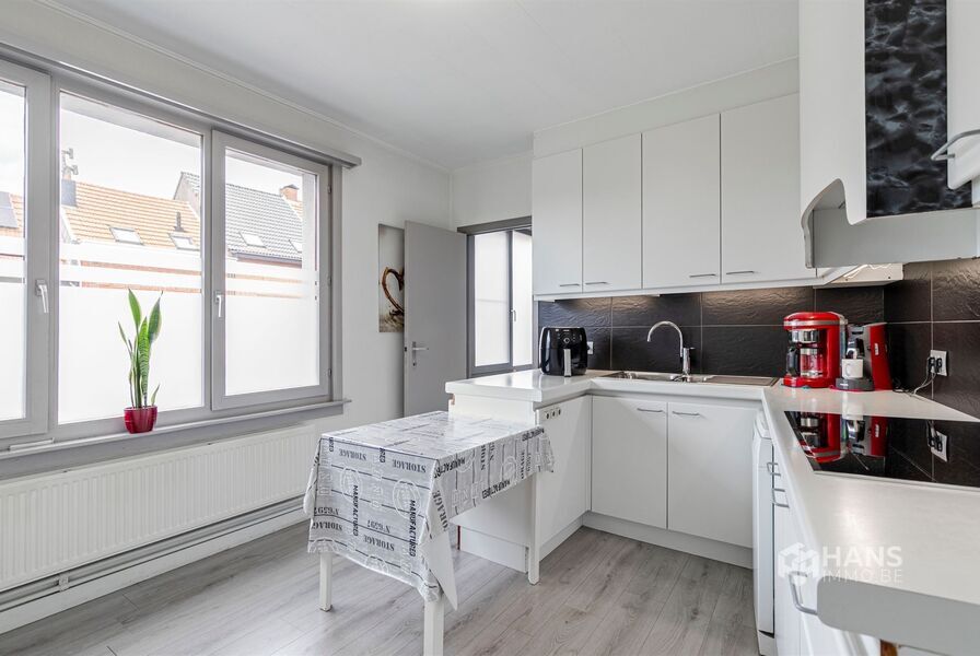Commercieel gebouw te koop in MERKSEM