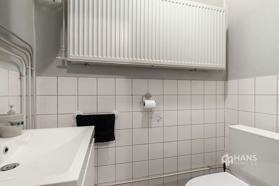 Commercieel gebouw te koop in MERKSEM
