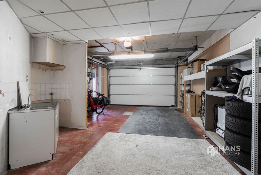 Commercieel gebouw te koop in MERKSEM
