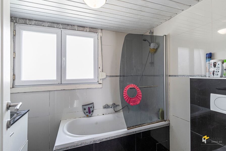 Eengezins woning te koop in ANTWERPEN