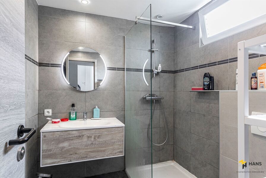 Eengezins woning te koop in ANTWERPEN