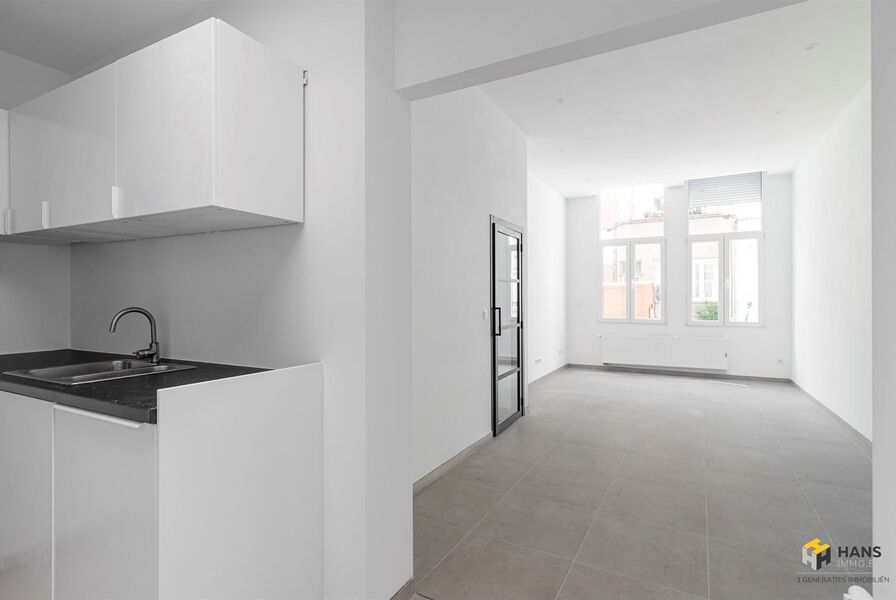 Eengezins woning te koop in ANTWERPEN