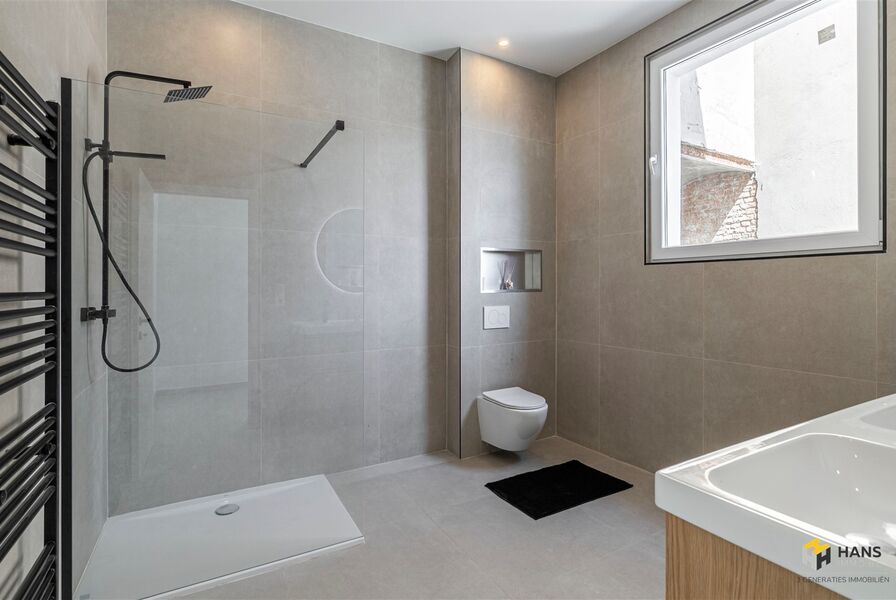 Eengezins woning te koop in ANTWERPEN