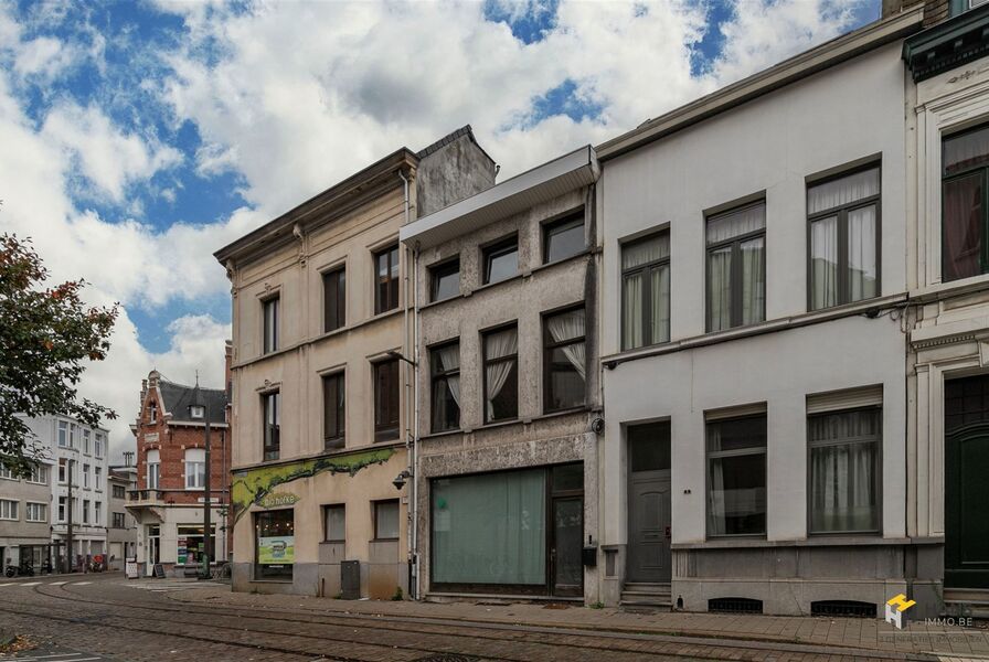 Eengezins woning te koop in ANTWERPEN