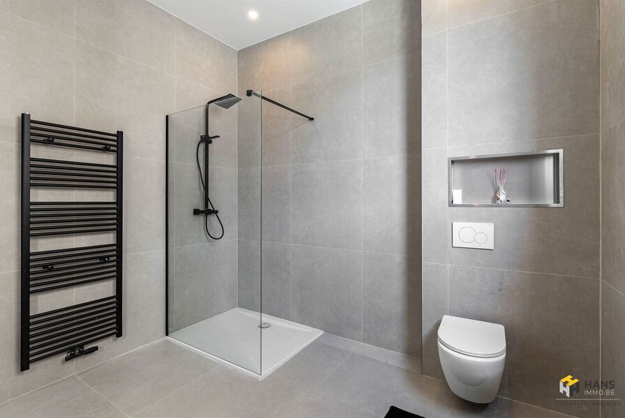 Eengezins woning te koop in ANTWERPEN