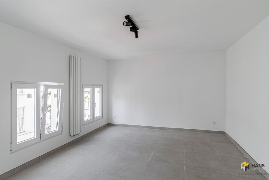 Eengezins woning te koop in ANTWERPEN