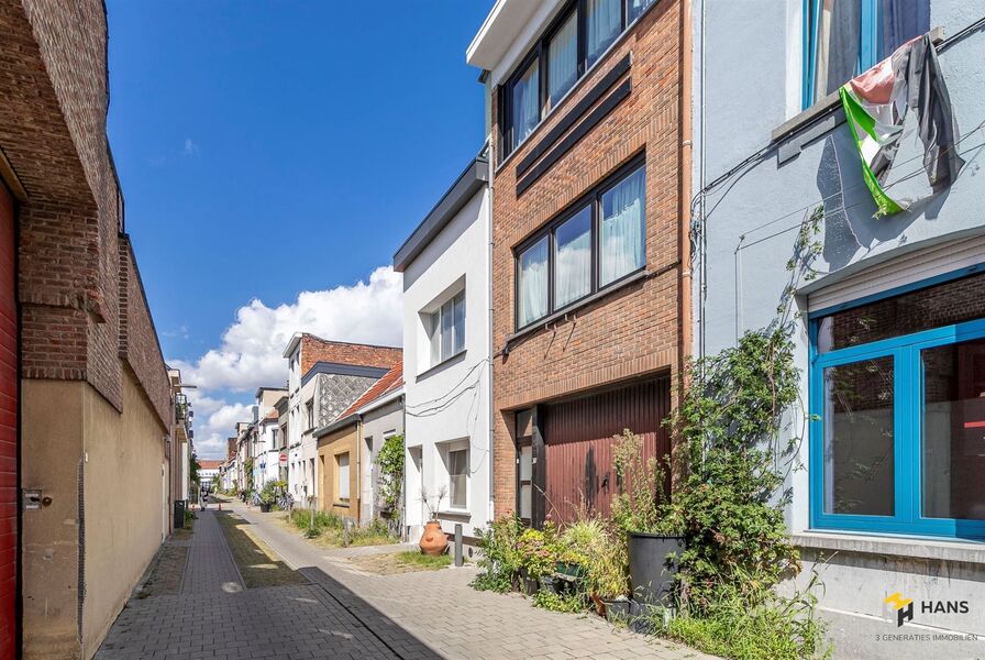 Eengezins woning te koop in BERCHEM