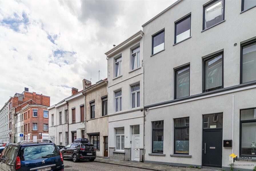 Eengezins woning te koop in BORGERHOUT