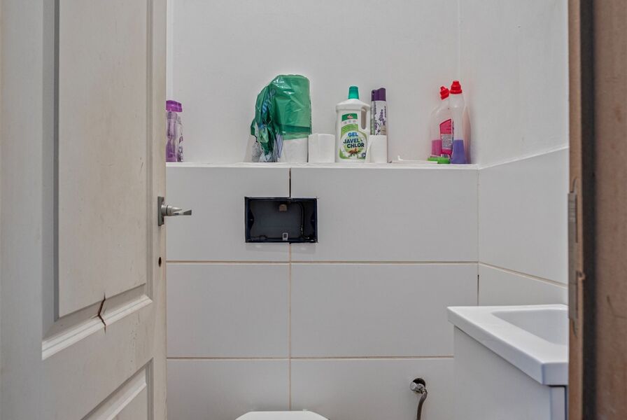 Eengezins woning te koop in DEURNE
